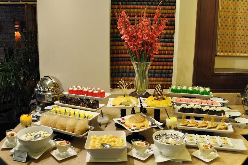 Faisalabad Serena Hotel المظهر الخارجي الصورة